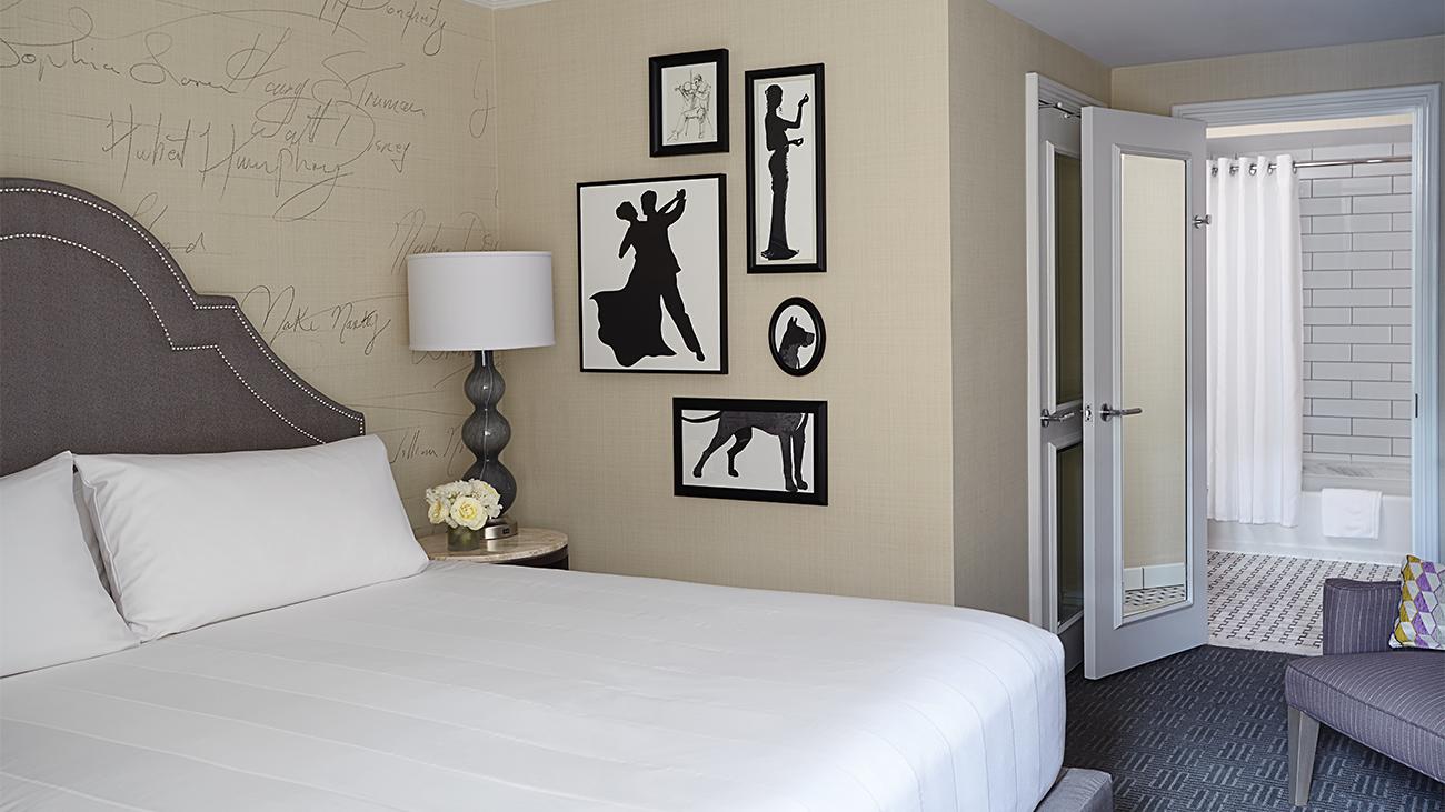 Guest Bedroom, King (Hotel Room)